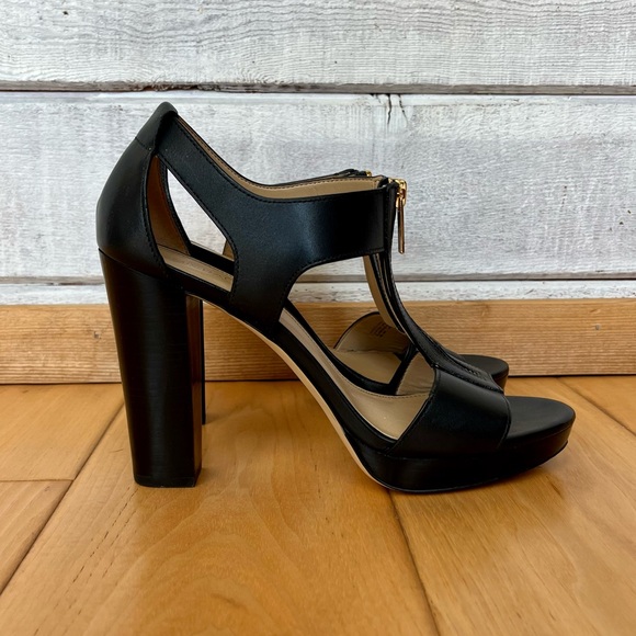 Michael Kors Black Leather Heels size 9 - Picture 1 of 6
